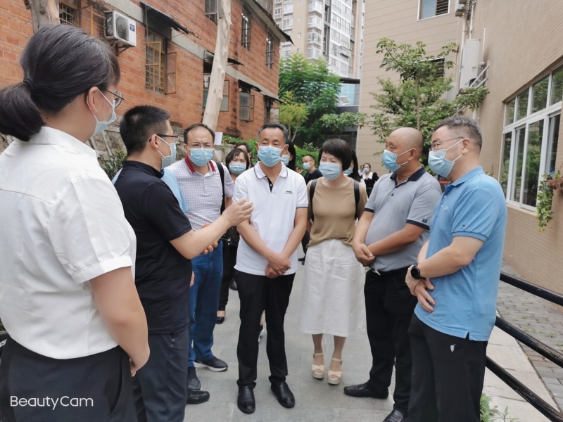 湖北省鹹甯市領導莅臨壽樂康考察調研